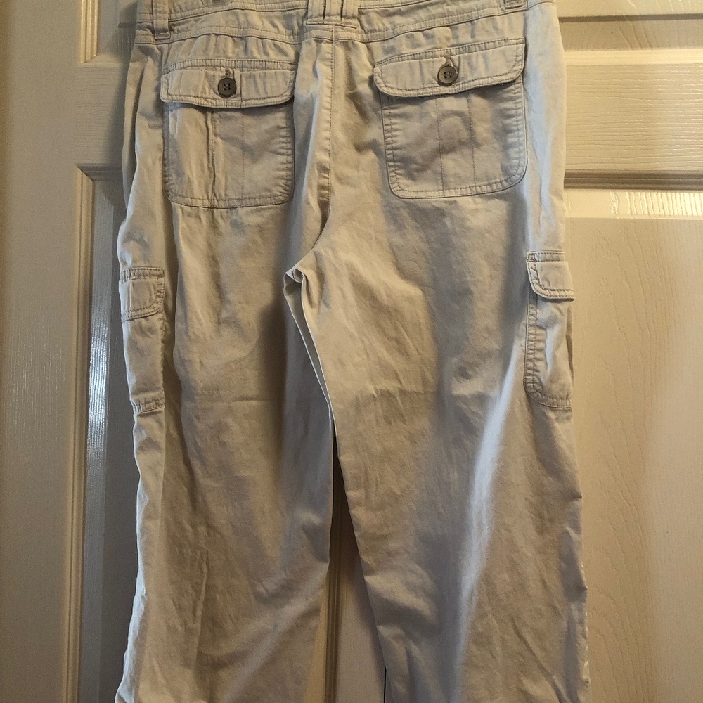 Women’s Capri Pants